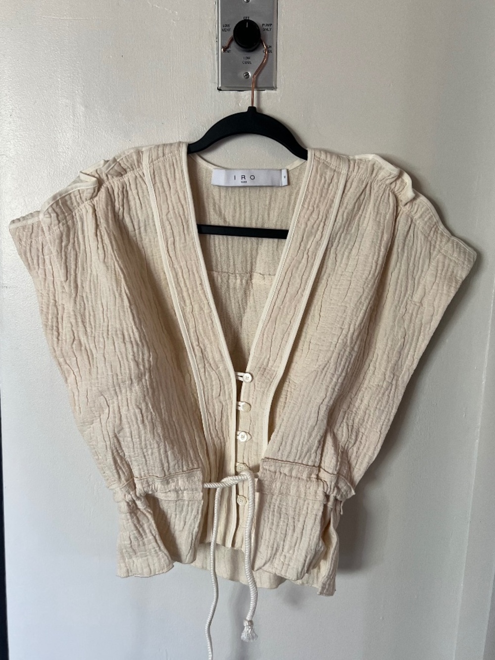 IRO Paris FR 36 top or gilet with adjustable clinching tie